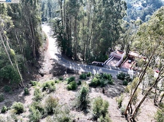 7580 Skyline Blvd, Oakland, CA 94611