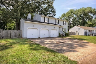 18 Lundy Ln, Hampton, VA 23666