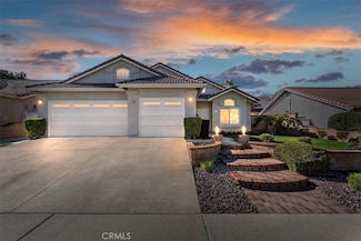 716 Black Oak Cir, Corona, CA 92881
