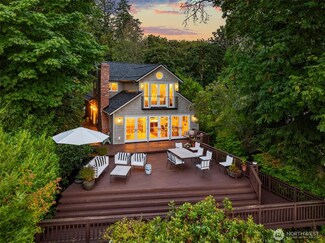 11570 Logg Rd NE, Bainbridge Island, WA 98110