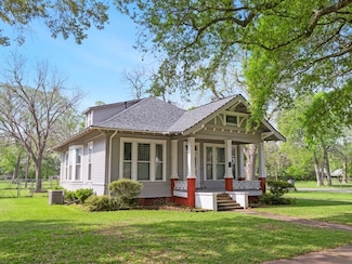 1500 6th St, Bay City, TX 77414