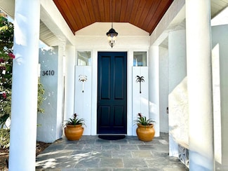 3410 S School Ave, Sarasota, FL 34239