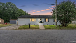 3412 Dupuy Rd, South Chesterfield, VA 23834