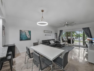 1610 Presidential Way Unit 207, West Palm Beach, FL 33401