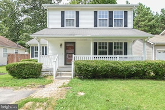 345 9th St, Colonial Beach, VA 22443