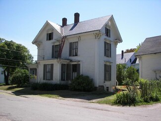 34 E Main St, Vinalhaven, ME 04863