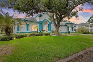7314 Hunt Club Ln, Seminole, FL 33776