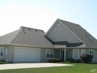 7412 Trotters Chase Ln, Fort Wayne, IN 46815