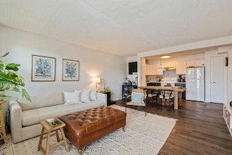 260 Beach 81st St Unit 5T, Rockaway Beach, NY 11693