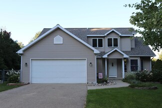 528 Harter Dr, Otsego, MI 49078