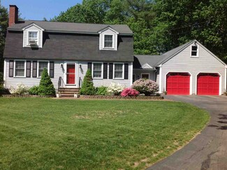 43 Earle Dr, Lee, NH 03861