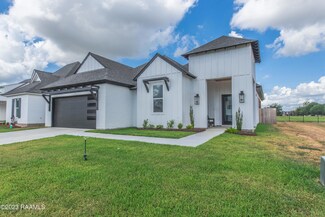 200 Sunshine Rise Dr, Broussard, LA 70518
