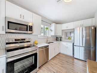 2300 NW 37th Ave, Coconut Creek, FL 33066