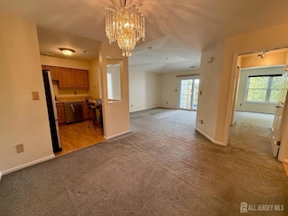 1137 Waterford Dr, Edison, NJ 08817
