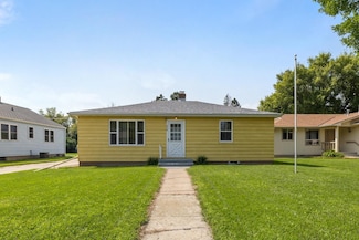 406 2nd St SW, Towner, ND 58788