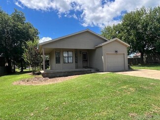 605 NW 3rd, Marmaduke, AR 72443