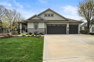 6102 Double Eagle Ct, Kansas City, MO 64152