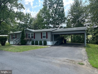 12 Fairway Ct, Quakertown, PA 18951