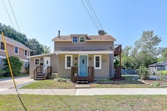 222 Oak St, South Haven, MI 49090