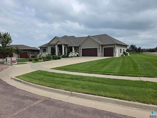 7208 S Ludlow Ln, Sioux Falls, SD 57108