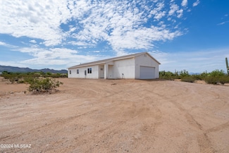 6983 N Boswell Ln, Tucson, AZ 85743