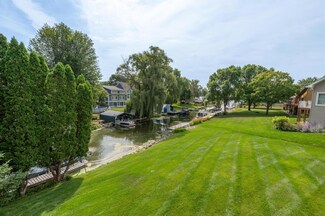 7013 Halstead Dr, Mound, MN 55364