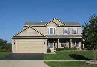 606 Somerset Ave, Dundee, IL 60118