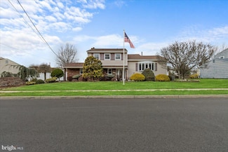 48 Creighton Cir, Old Bridge, NJ 08857