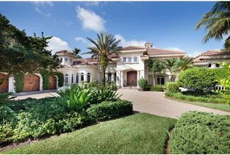 1830 Plumbago Ln, Naples, FL 34105