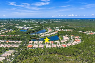 9083 SE Hawks Nest Ct, Hobe Sound, FL 33455