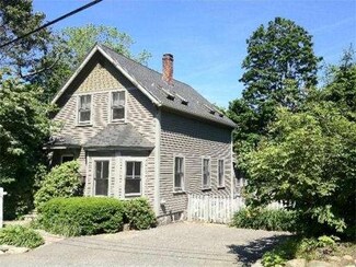76 Center St, Andover, MA 01810