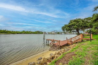 382 Golfview Rd Unit C, North Palm Beach, FL 33408