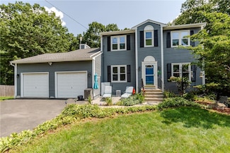 20 Birch View Ct, Cranston, RI 02921