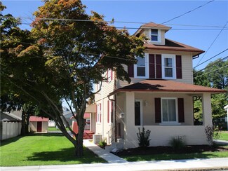 24 N 6th St, Coplay, PA 18037