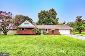7900 Ivy Ln, Pikesville, MD 21208