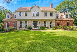 5 Mountain Rock Ln, Norfolk, MA 02056