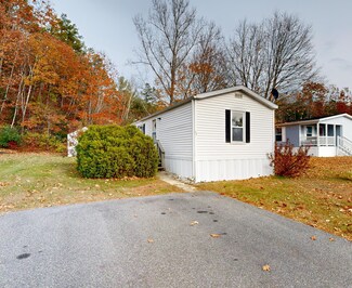 37 Fairview Dr, Lisbon, ME 04250