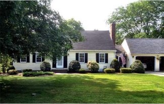 11 Martel Rd, South Hamilton, MA 01982