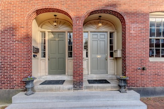 32 Pleasant St Unit 3, Portland, ME 04101