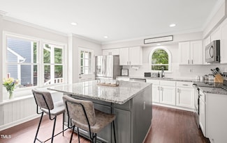 21 Cedar Hill Dr, Durham, NC 27713