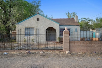 1233 Montrose Place SW, Albuquerque, NM 87105