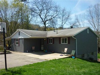 6260 Schafer Dr, New Kensington, PA 15068