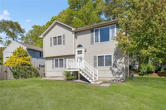67 Meadowrue Trail, Saunderstown, RI 02874