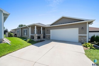 4413 W 34th St N, Sioux Falls, SD 57107