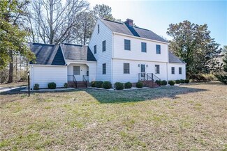 1350 Riverview Dr, West Point, VA 23181