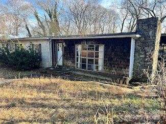 4 Pisgah Pkwy, Asheville, NC 28806