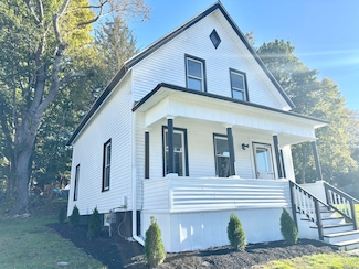 93 Boswell Ave, Norwich, CT 06360