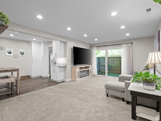 343 Peach Ln, Bountiful, UT 84010