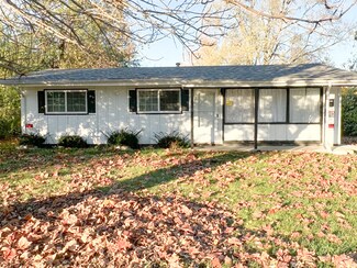 1116 Joanne Ln, Champaign, IL 61821