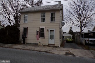 132 S King St, Annville, PA 17003
